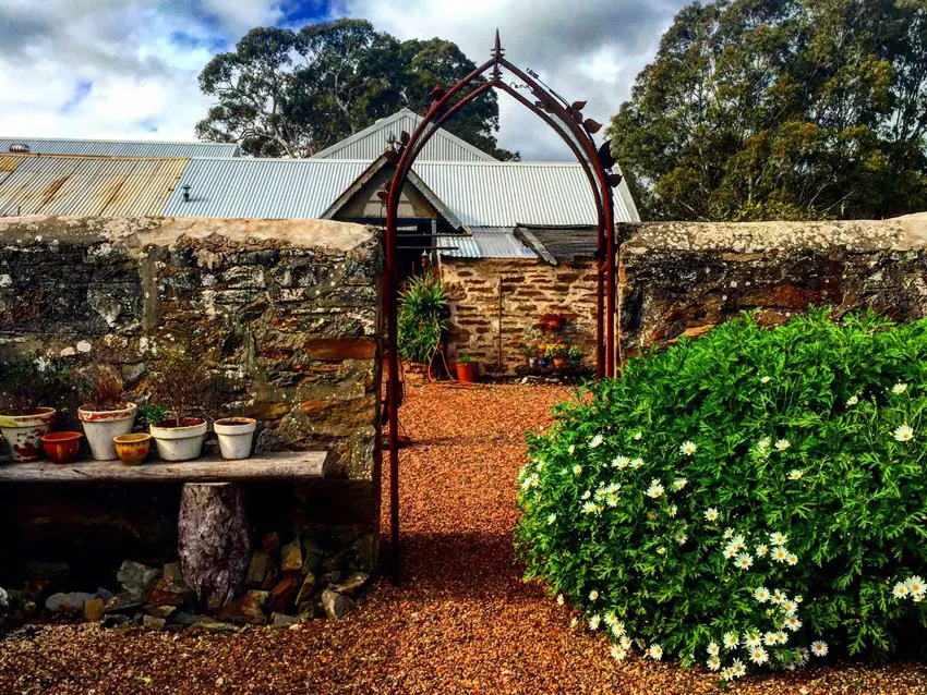 Entrance archway into Hutton Vale Farm garden
